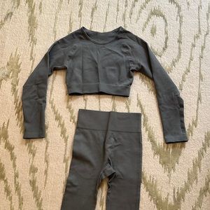 Grey workout set never worn